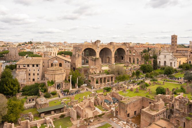 Colosseum, Roman Forum & Palatine Hill with Audioguide - Palatine Hill: Birth Legends, Imperial Palaces, and View Time