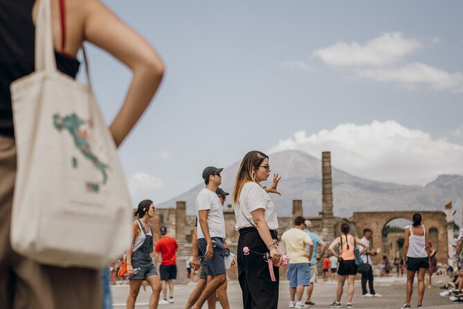Complete Pompeii Skip the Line Tour with Archaeologist Guide - Arriving for Pompeii: skip the line, keep your energy