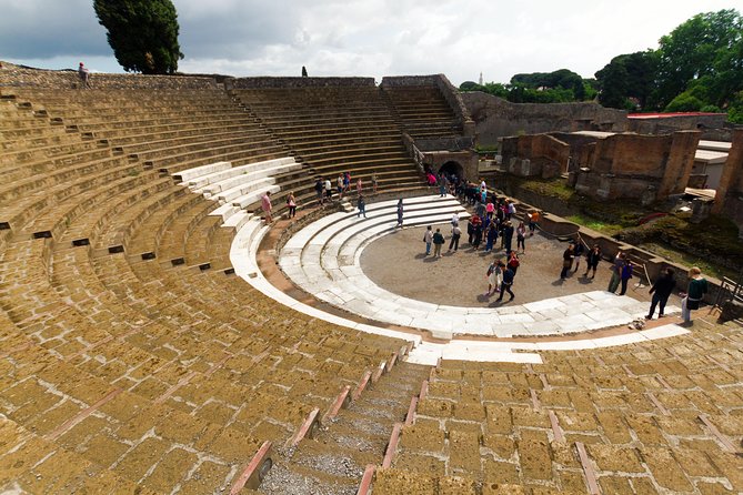 Complete Pompeii Skip the Line Tour with Archaeologist Guide - Small group size and headsets: comfort you can feel
