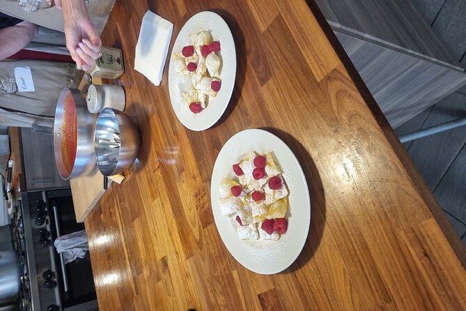 Cook With Us in Rome: A Hands-On Cooking Experience 09:20AM class - Lunch Together: Eating What You Made (With Prosecco and Wine)