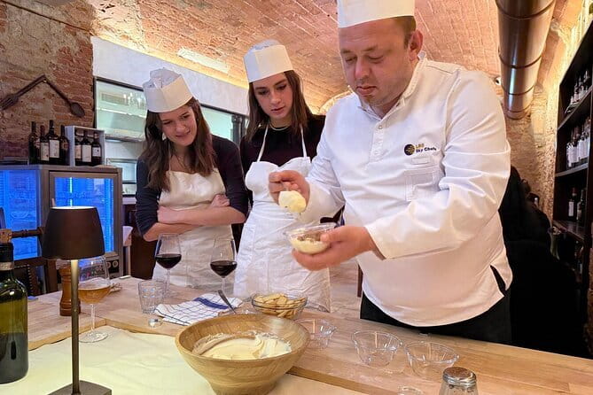 Cooking Art Brunelleschi - Eating What You Make: Lunch, Wine, and Unlimited Drinks