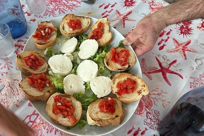 Cooking class with Pasta, mozzarella and Tiramisu with wine - Mozzarella: the consistency lesson that people actually talk about