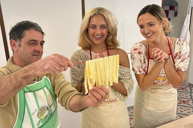 Cooking class with Pasta, mozzarella and Tiramisu with wine - Getting to the farm from Positano: the real decision point