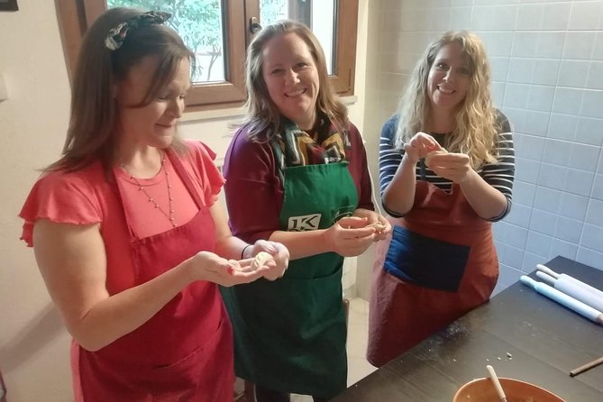 Culurgiones Cooking Class Cagliari - Meeting at Via Cettigne: How the 11:00am Class Runs