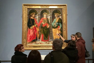 David & Accademia Gallery: 1-Hour Small Group Tour - Priority entrance and headsets: how the tour stays efficient