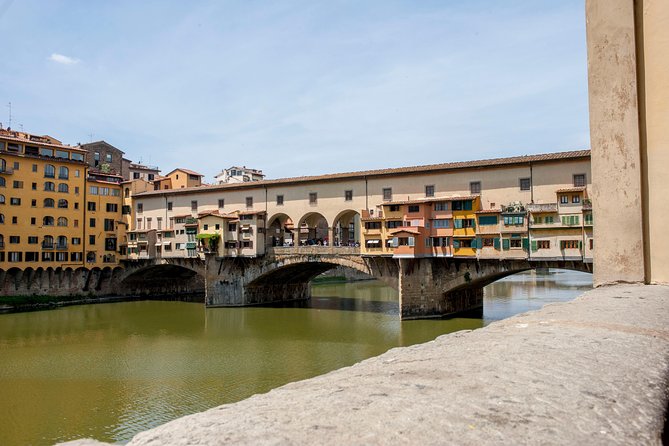 David & Accademia Guided Tour with Time Entry Ticket - Headsets and English clarity: why the tour style works