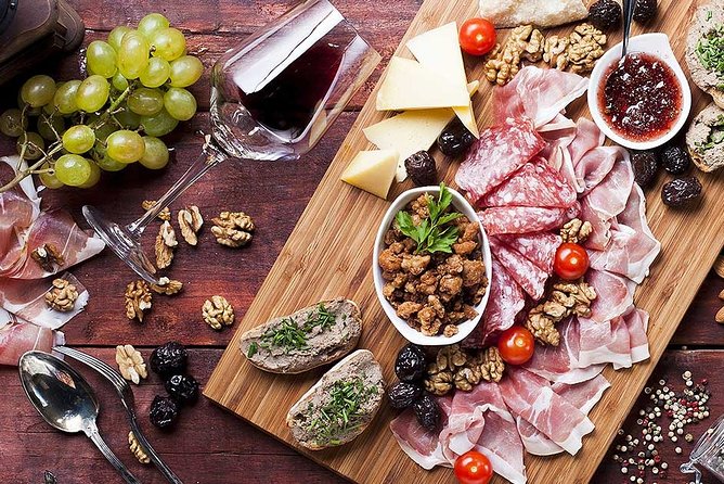 Delicious! Milan's Favorite Food Tour - Shopping Street Walking: When the Route Doubles as a City Stroll