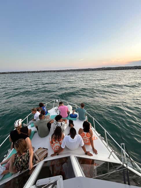 Desenzano del Garda: Sunset Boat Trip at Sunset with Drink - Boat Comfort and On-Board Vibe (What the Reviews Signal)