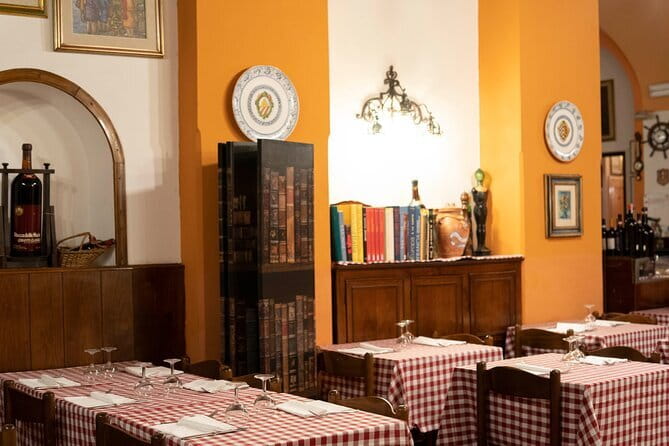 Dinner and Concert with "Three Tenors": A Real Italian Experience - Tuscan classics and big-voice music in Florence’s historic center