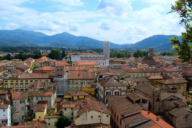 Discover Lucca’s Secrets on a Guided Walking Tour - Why Lucca Works So Well on a 2-Hour Walk