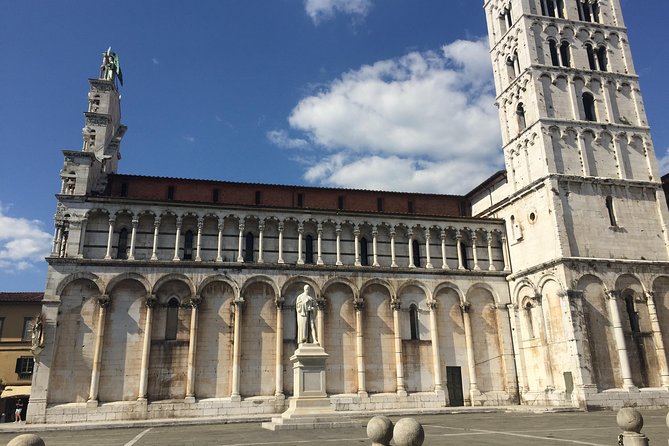 Discover Lucca’s Secrets on a Guided Walking Tour - Piazza Anfiteatro: Why the Shape Looks Wrong (In a Good Way)