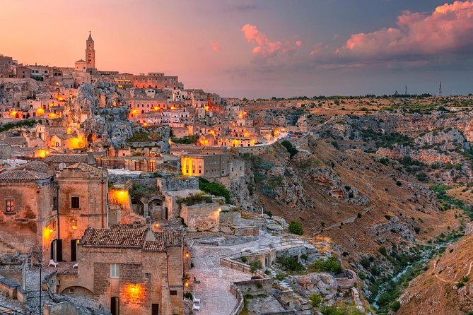 Discover Matera, the ancient city - English tour - Sasso Caveoso: cave homes, rupestrian spaces, and what the stones meant