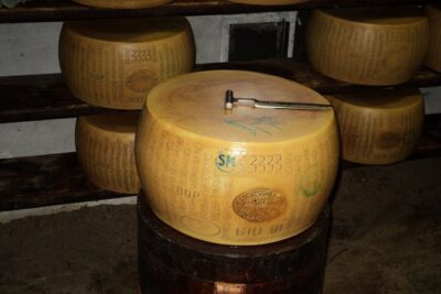 Discover Parma foods with Laura - The Big Three in One Day: Why Private Transport Works Here