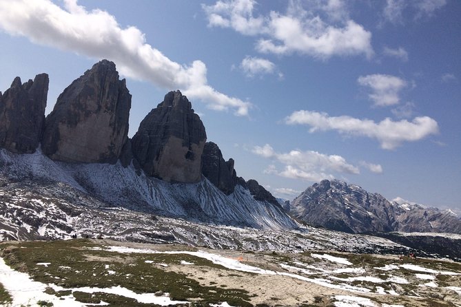 Discover the Dolomites, Cortina and Lake Braies from Venice - Lake Misurina: a quick photo stop with context