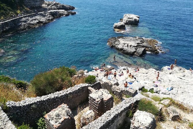 Discover the Magic of the Amalfi and Sorrento Coast by Vespa - Positano to Praiano: the coast starts with a viewpoint payoff