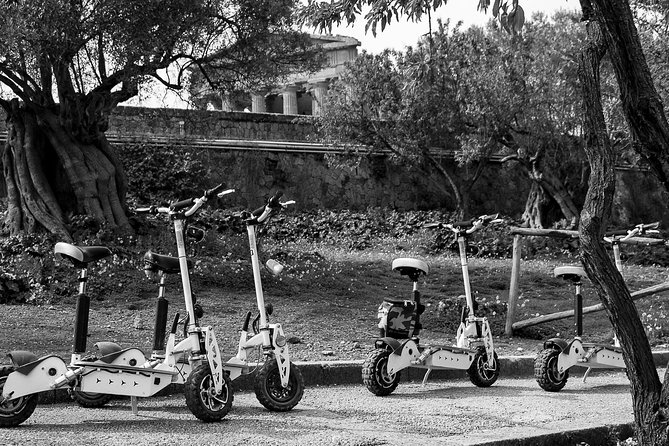 Electric scooter tour inside the Valley of the Temples Agrigento - Crowds, bumpy paths, and riding defensively