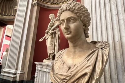 Entire Vatican Tour with Colosseum Access - Raphael Rooms and the Sistine Chapel: why the guide’s stories matter