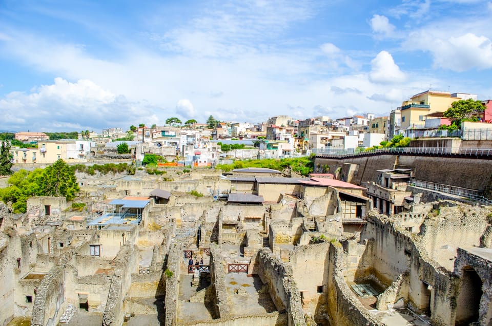 Ercolano: Herculaneum Entry Ticket with Optional Audio Guide - Entry and Orientation: Redeeming Your Mobile Voucher
