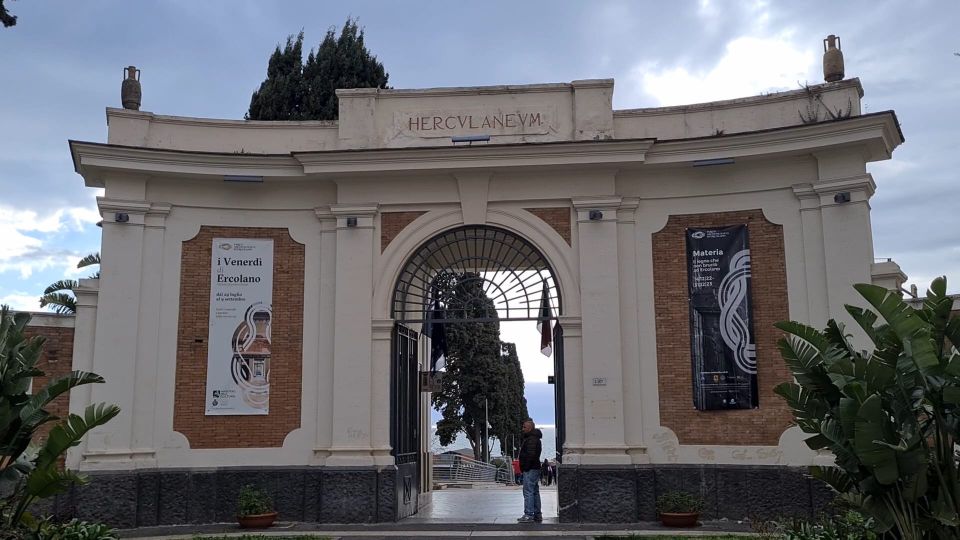 Ercolano: Herculaneum Skip-the-Line Ticket & Audio Guide - Key things to know before you go