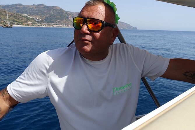 Escursioni in barca Taormina Giardini Naxos Isola bella - Grotta Azzurra: seeing the Blue Grotto without the hassle