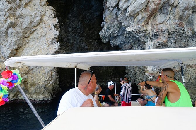Escursioni in barca Taormina Giardini Naxos Isola bella - Food, drinks, and music: the aperitivo mood on board