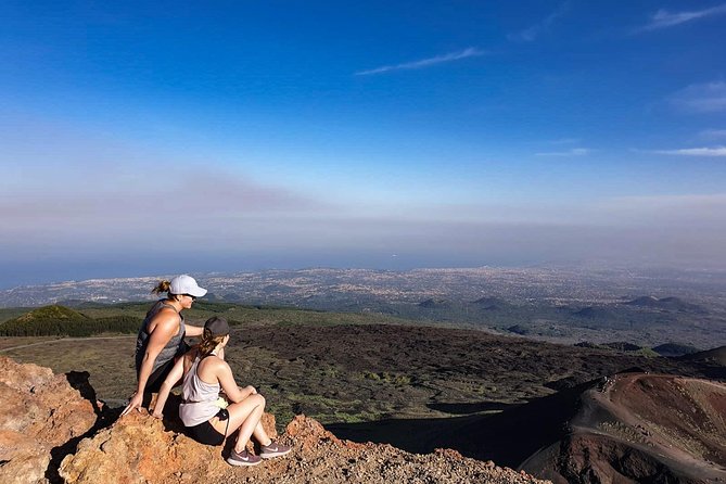 Etna Morning Tour 2000 mt. - Stop 4: Colata Lavica 1992 and the eruption timeline