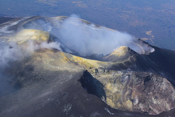 Etna, Summit Craters - Voragine and the North East Crater: how the summit moment works