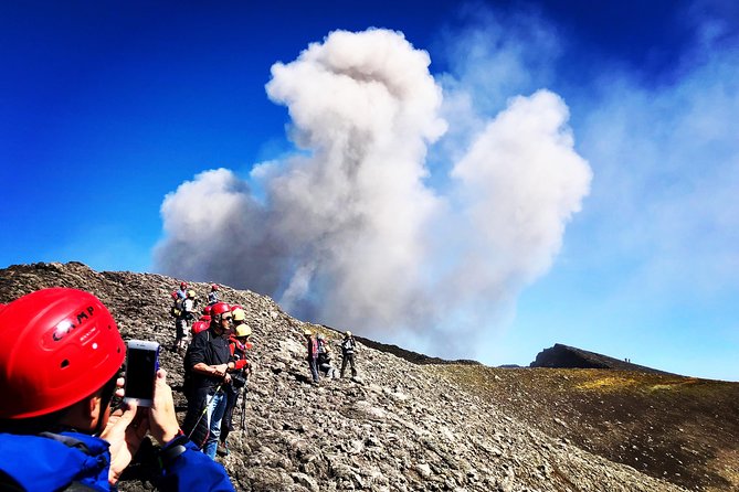 Etna - Trekking to the summit craters (only guide service) experienced hikers - Stop by Stop: what each phase of the day really gives you
