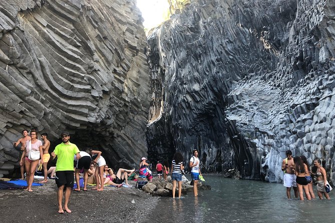 Etna, Wine and Alcantara Tour - From Taormina - Guides make or break this day: why the storytelling gets high marks