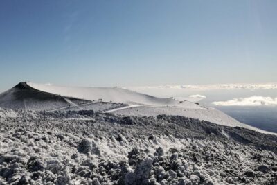 Etna: Winter excursion to 3.000mt - Funivia dell’Etna to 2,500m: getting above the cold grind