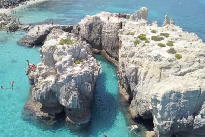 Exclusive boat tour for up to 8 people, beautiful Tropea - How the 4-hour plan feels on the water