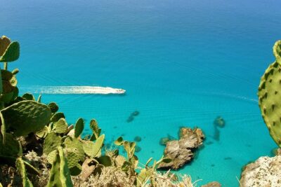 Exclusive boat tour in Tropea. Just you and your family - 4 hours - The private setup: meeting point, timing, and what you can expect