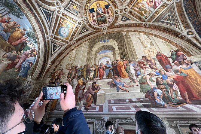Exclusive First Access Vatican Tour with Skip the Line Basilica - Pio Clementino: where the Vatican shows off its best statues