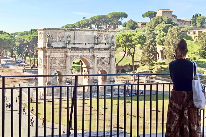 Exclusive Tour Colosseum Arena with Archaeologist & Roman Forum - Engineering, Politics, and the Real Meaning of Gladiators