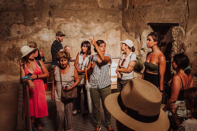 Explore Pompeii with an Archaeologist - Key Things I’d Notice on Day One