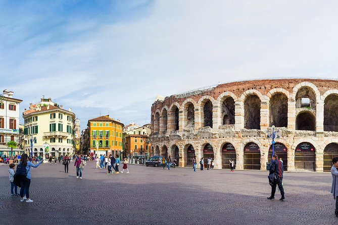 Fascinating Verona: in the Footprints of Romeo and Juliet - Signori Square: A One-Stop Tour of Verona’s Architecture Layers