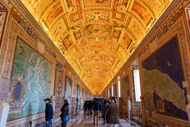 Fast track: Vatican Museums, Sistine Chapel Guided and St. Peter's Basilica Tour - Headsets, Crowd Noise, and How to Make the Guide Easy to Hear