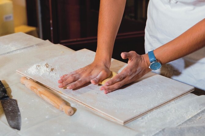 Fettuccine Ravioli and Tiramisu Cooking Class in Rome - Fresh pasta and tiramisu steps from Piazza Navona