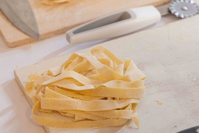 Fettuccine Ravioli and Tiramisu Cooking Class in Rome - Sauce choices and why they’re a smart add-on