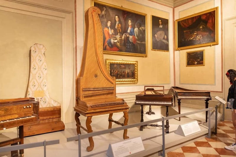 Florence: Accademia Gallery Skip-the-Line Guided Tour - How the guide changes the way you look at art