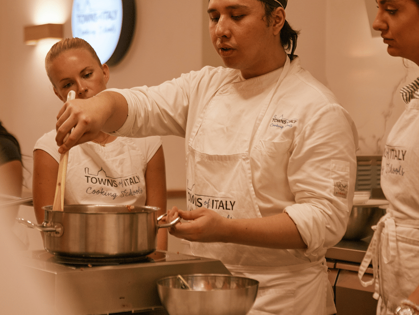 Florence: Cooking Class with Local Food Market Tour - Timing, Pace, and What to Bring to the Day
