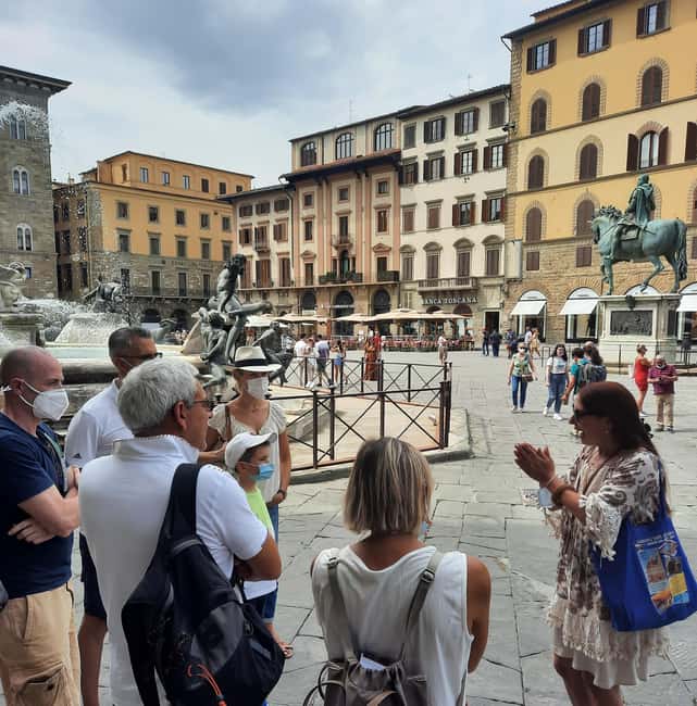 Florence: Dan Brown's Inferno 2-Hour Walking Tour - Piazza della Signoria: where Florence starts looking symbolic