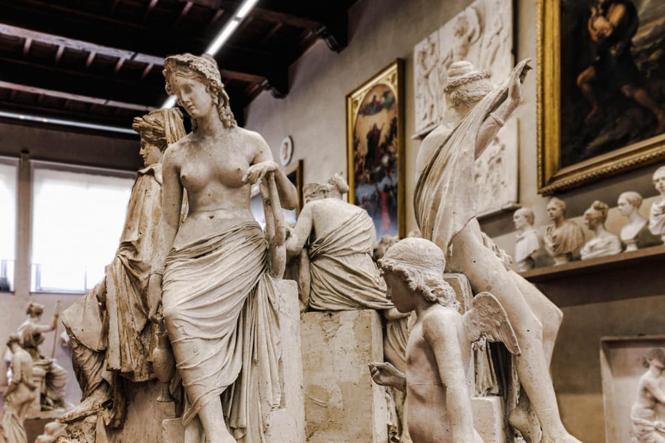 Florence: David & Accademia Guided Tour with Entry Tickets - Michelangelo’s David up close: what your guide will focus on