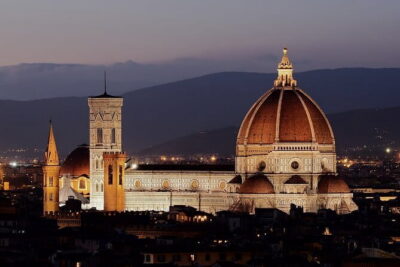 Florence: Duomo Cathedral Fast-Track Entry Ticket - Finding the meeting point near Piazza del Duomo (TABACCCHI Al Cupolone)