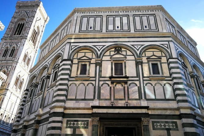 Florence Duomo Complex Guided Tour - Inside Santa Maria del Fiore: marble, scale, and Brunelleschi’s dome overhead