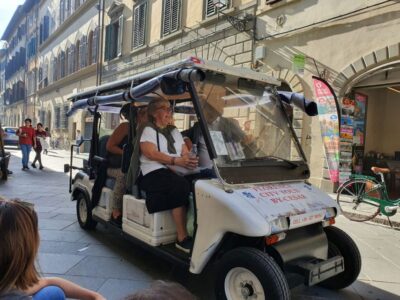 Florence: Eco-Friendly Panoramic Tour in Electric Golf Cart - Where to meet in Florence (and why arriving early matters)