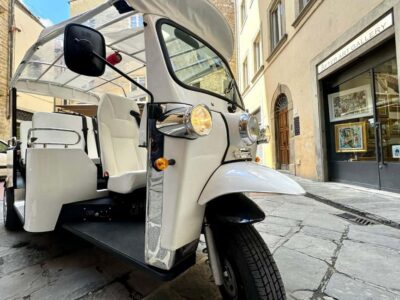 Florence: Electric Tuk-Tuk or Golf Cart City Tour - Meeting at 900 Museum: easy once you know the trick