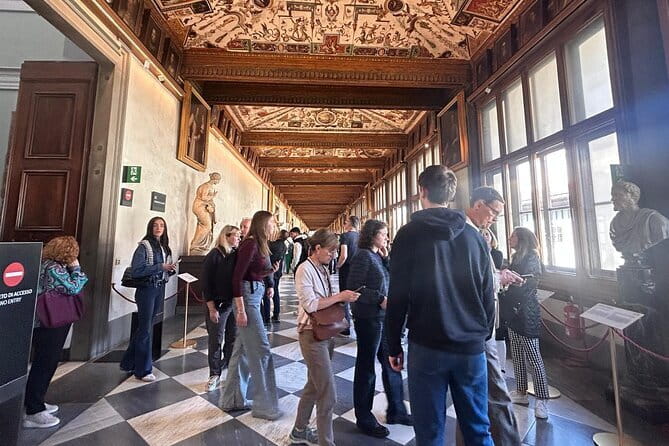 Florence Evening Walking Tour: Stories of Power, Love & Betrayal - Stop 4: Palazzo di Parte Guelfa and the map of political factions