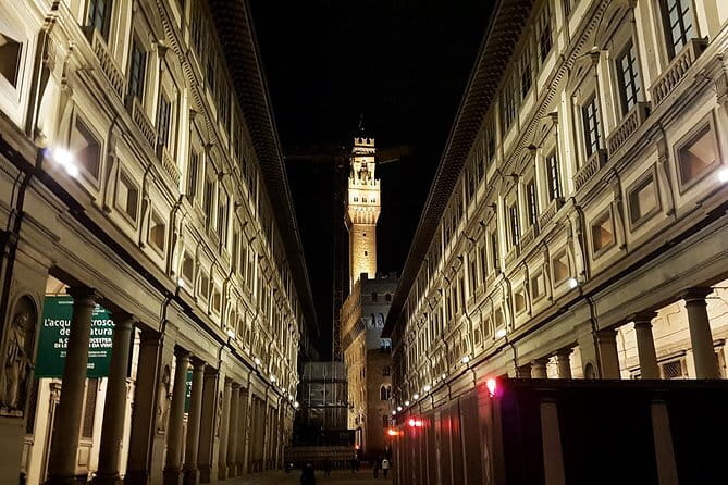 Florence Evening Walking Tour: Stories of Power, Love & Betrayal - Stop 5: Torre degli Amidei and a feud that turned violent