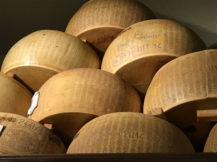 Florence: Guided Food Tour with Fiorentina Steak and Wine - Antico Ristoro Perditempo: Cheese Tasting and the First Real Flavor Notes